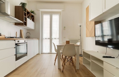 Barona Apartment | Cozy 53m2 apartment, perfect for 3 people, located on the raised ground floor.The accommodation is located in the Barona area, close to the Naviglio Grande and characterized by a rural soul with ancient farmhouses and recent urban redevelopment.The area