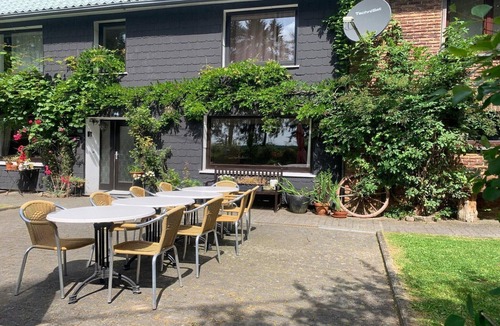 Buellingen House | Cozy Holiday Home for 8 in Büllingen