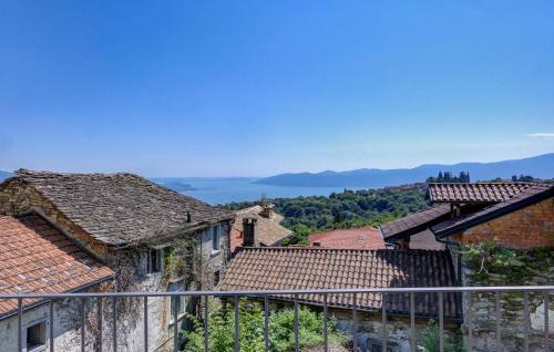 Bee Apartment | Cozy Home In Albagnano Di Bee With House Sea View