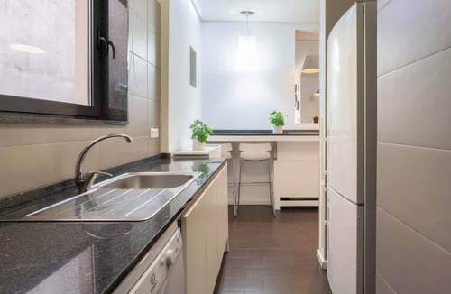 Boavista House | Cozy House w Balcony by HostWise