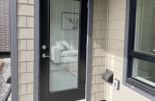 Bradner Apartment | Cozy Newly Built 1 Bedroom 1 Bathroom Apartment, Free Parking, Long-Term Stays