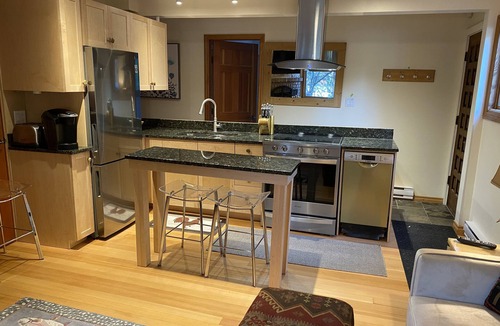 Whistler Apartment | Cozy Suite w/Landscaped Yard - Mtn Views - Near Lost Lake Trails & Tennis Crts