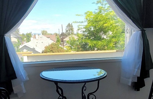 East Hill House | Cozy suite with private entrance, 5 minutes from downtown.