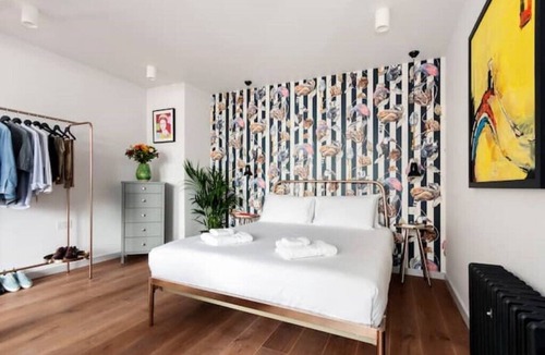 Weavers Apartment | Crashpads Shoreditch Mini Loft 3