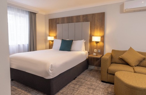 Kegworth Hotel | Crowne Plaza East Midlands Airport by IHG