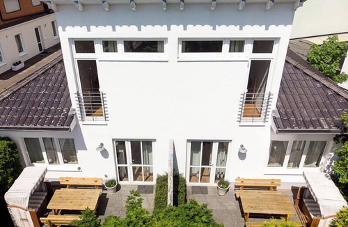 Warnemuende Apartment | Dünenhus - marine species, maritime semi-detached house, 2 - 5 pers.