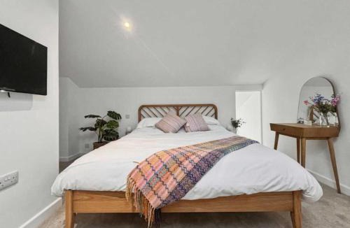 Huntingdon House | Damson Barn