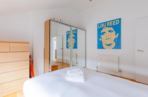 Tollington Apartment | Delightful 1BD Flat in Upper Holloway, N London