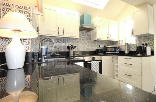 Cann Hall House | Delightful Home in Leytonstone
