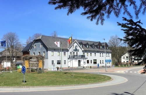 Buellingen House | Deluxe double room with balcony, shower/WC - Hotel Schröder