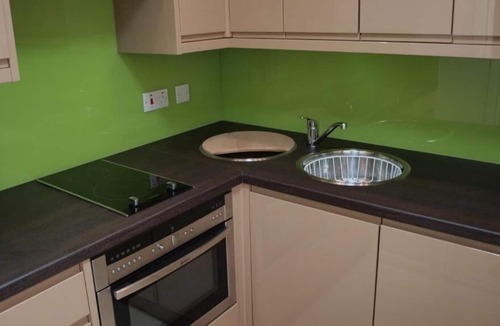 Great Hallingbury Apartment | Deluxe Retreat Accommodation