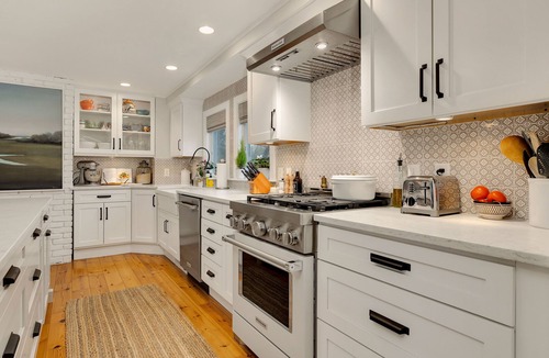 Cotuit House | Designer Owned Historic Sea Captain's House