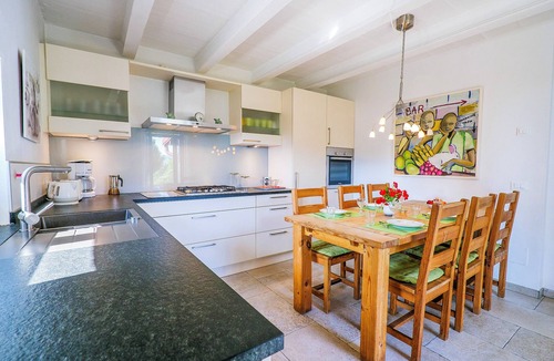Colmegna House | Detached 3-bedroom house with private pool and dream lake view