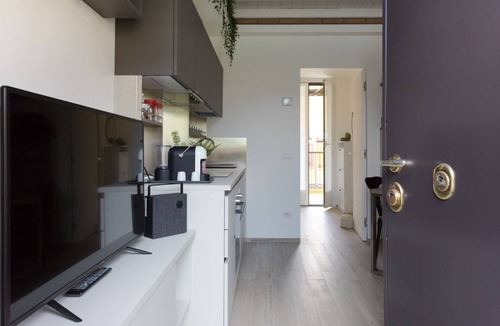 Porta Genova Apartment | DIVINA WITH TERRACE - NAVIGLI DISTRICT - FREE WIFI