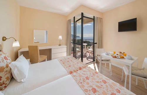 Sao Martinho Hotel | Dorisol Mimosa Studio Hotel