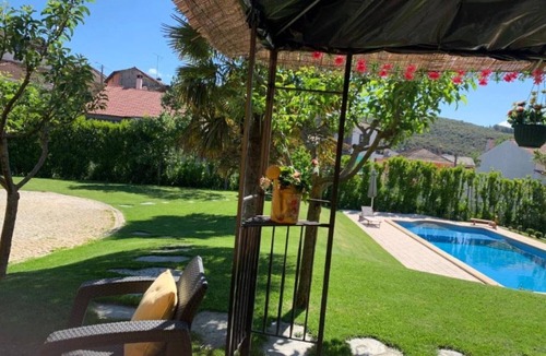 Braganca Apartment | Double Room 4 - Solar de Rabal with Private Bathroom