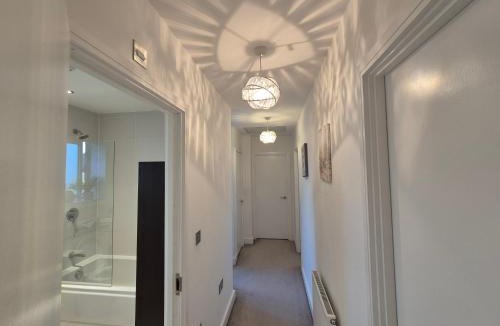 Chelmsford House | Double Room in a shared 4 bedroom family home in Broomfield