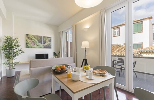 Sao Pedro Apartment | Downtown Funchal Apartments 3B Caldeirão.