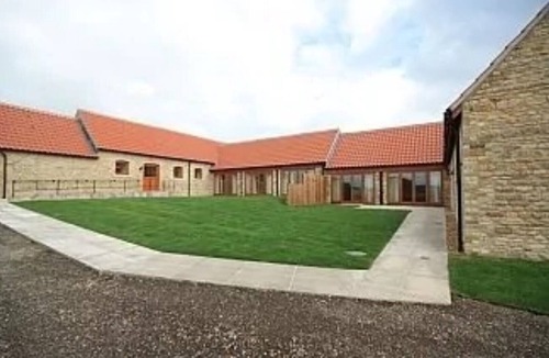 Twywell Cottage | Dragonfly Sleeps 4 (2 Bedrooms)