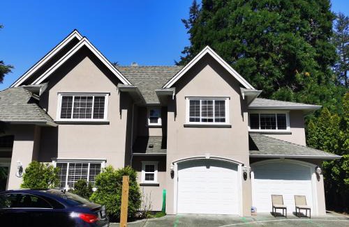 Cordova Bay House | Eagle's House, Room #2