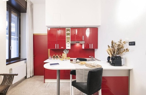 Carrobbio Apartment | Easylife - Cozy studio in Via Torino, perfect location to visit the city