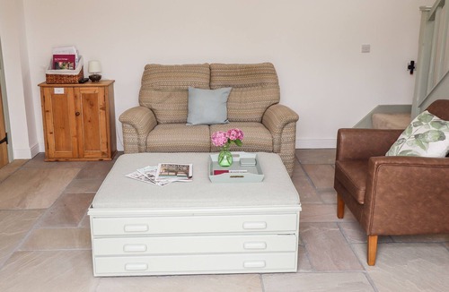 Pointon Cottage | EAU BARN, romantic, character holiday cottage in Billingborough