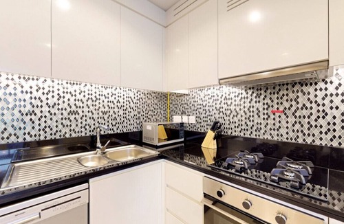 Sheikh Zayed Road Apartment | Elegant 2 Bed| Business Bay | Central & Convenient - Aykon City Tower