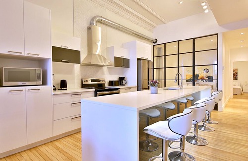Old Montreal Condo | Elegant 3-bedroom Condo ✭ Old Montreal ✭ Private Terrace