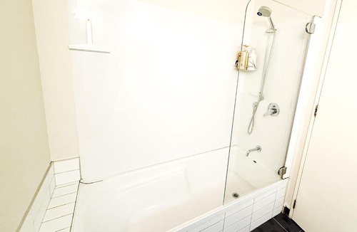 Te Aro Apartment | Elegant City Central Living