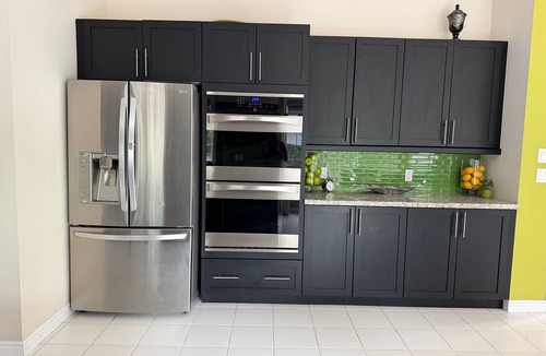 Hamilton House | Elegant & Cozy Designer Home in Meadowlands