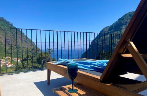 Sao Vicente Villa | Elysium São Vicente - Designer Villa with Ocean View, Heated Pool, Jacuzzi & Sauna