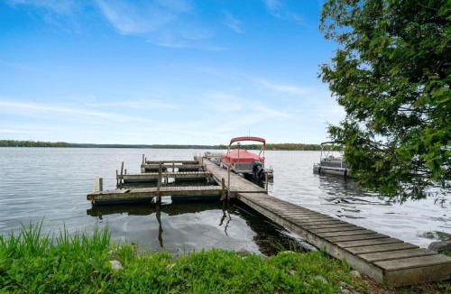 Otonabee-South Monaghan House | Enjoy The Outdoors at Rice Lakes