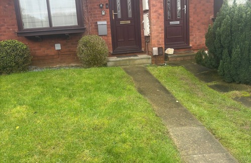 Mapperley House | Entire Cosy Home in Nottingham Carlton, free parking, convenient and chic!