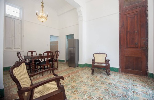 Greater Antilles Apartment | Espacioso Apartamento a dos minutos de Prado, se admiten Mascotas