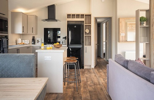 Plaitford Ski Chalet | Exclusive 3 bedroom Lodge sleeps 6