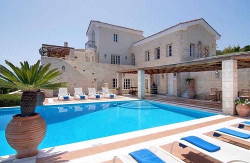 Elounda Villa | Exclusive 6 Br Villa with Infinity Pool and Sea Access