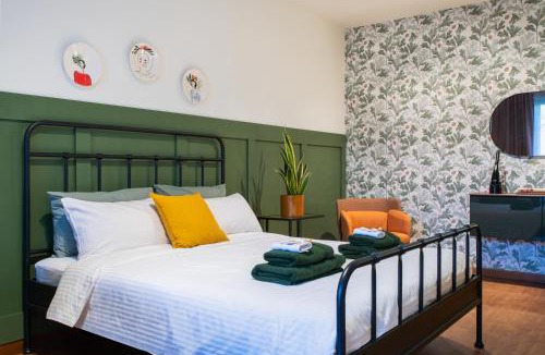 Precotto Apartment | "Exclusive garden" Direct metro to Duomo in 15 min