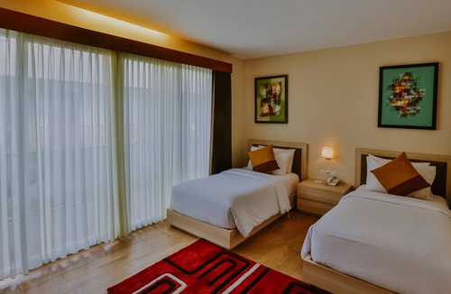 Semarapura Resort | Explore Nusa Lembongan by staying with us in bed side resort.