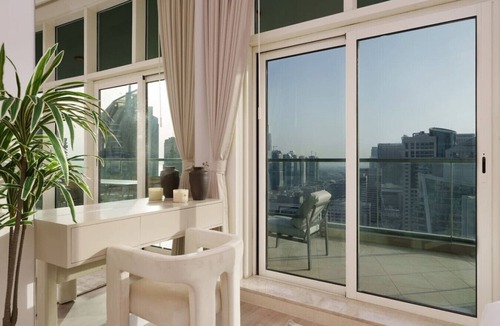 Dubai Marina Apartment | Exquisite 2-Bedroom with Panoramic Marina view