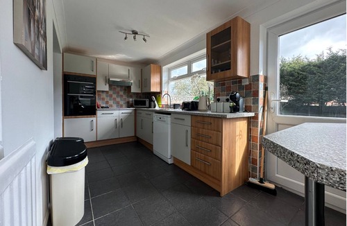 Peterborough Apartment | Eye Road Retreat