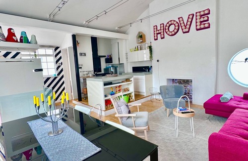 Hove House | Family Cottage 2 Mins From Hove Seafront
