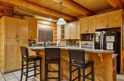 Sunburst Estates Cabin | Family Friendly True Log Home experience