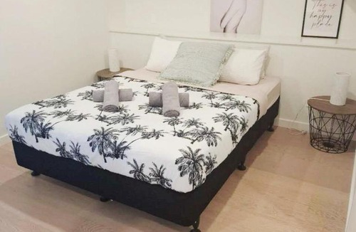 Te Aro Apartment | Fancy stylish and new