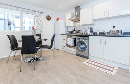 Brooklands Apartment | Fantastic Apartment near Romford Station