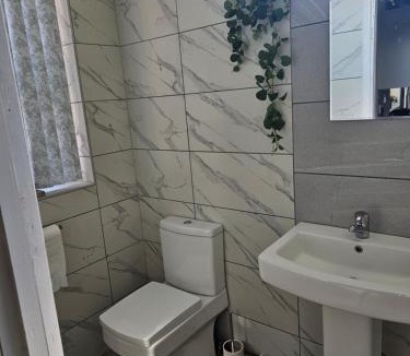 Alvaston House | Fife House - 4 Bedroom Contractor Accommodation in Derby