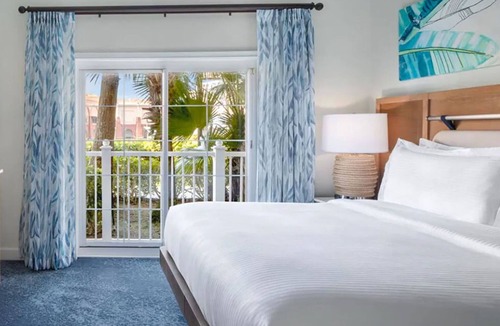 Paradise Island Resort | 𝐅𝐢𝐧𝐝𝐢𝐧𝐠 𝐌𝐞𝐢𝐥𝐢- Ultimate Bahamian Adventure at Harborside Resort! 1BR