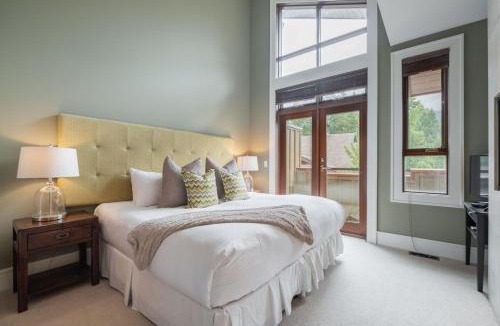 Whistler House | Fitzsimmons Walk 35 by Outpost Whistler