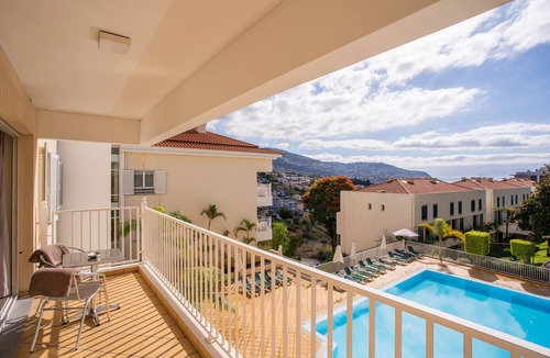 Santo Antonio Apartment | FLH Funchal Modern Apartment with Pool