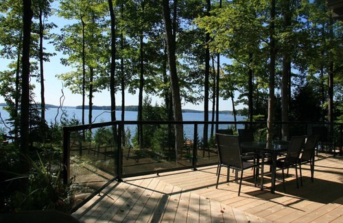 Grey Highlands Cottage | Four Season Waterfront Cottage on Lake Eugenia