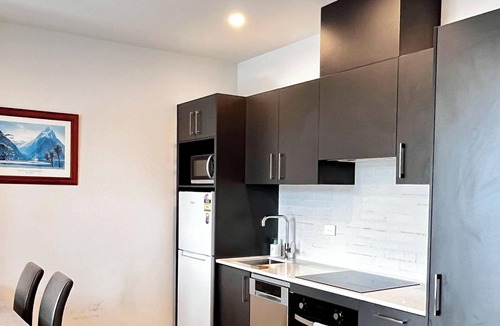 Te Aro Apartment | Free Parking & A/C Cooling & CBD View